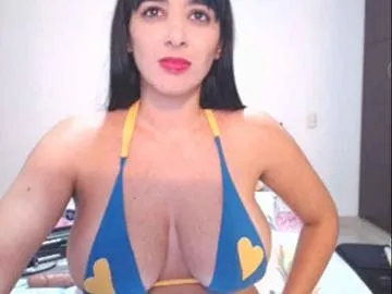 Live sex webcam photo for HUGETITS90XX #1178880