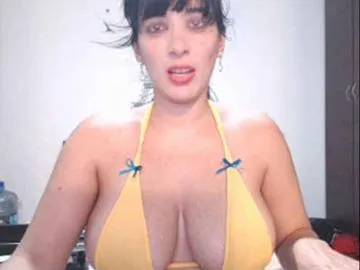 Live sex webcam photo for HUGETITS90XX #1451694