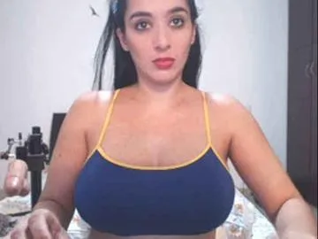 Live sex webcam photo for HUGETITS90XX #2917489