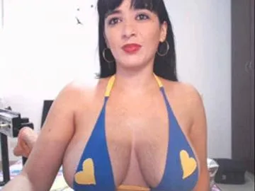 Live sex webcam photo for HUGETITS90XX #3897705