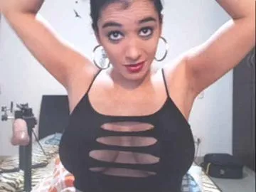 Live sex webcam photo for HUGETITS90XX #4885264