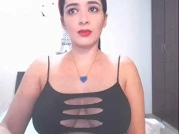 Live sex webcam photo for HUGETITS90XX #5673059