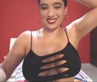 Live sex webcam photo for HUGETITS90XX #10628319