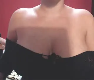 Live sex webcam photo for HUGETITS90XX #11955295