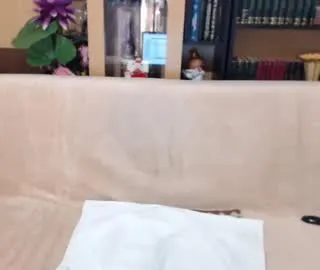 Live sex webcam photo for EveSquirt #12972188