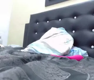 Live sex webcam photo for peneloperipe #14402590
