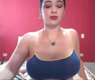 Live sex webcam photo for HUGETITS90XX #15280429