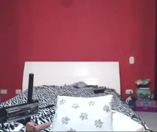 Live sex webcam photo for HUGETITS90XX #25167448