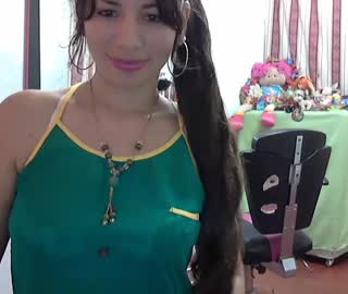 Live sex webcam photo for shairaangel #25316943