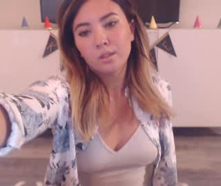 Live sex webcam photo for LittleKitsune #25973092