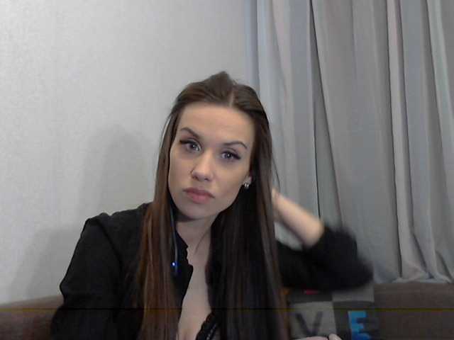 Live sex webcam photo for Mysstery #241372519