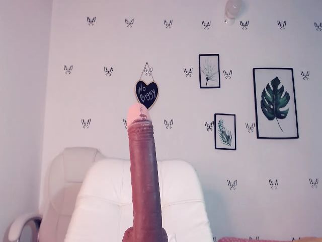 Live sex webcam photo for Tamy_bennett #265512851