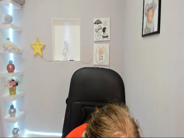 Live sex webcam photo for BelindaVibe #252957189