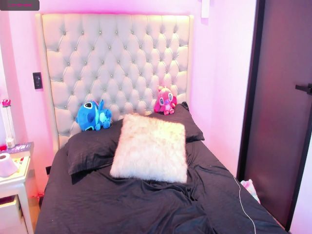 Live sex webcam photo for Sofia_ortiz #254789998