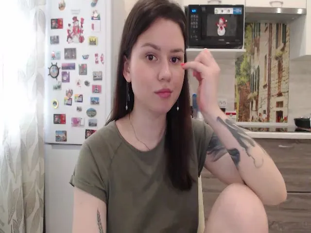 Live sex webcam photo for WonderXGirlXX #262675829