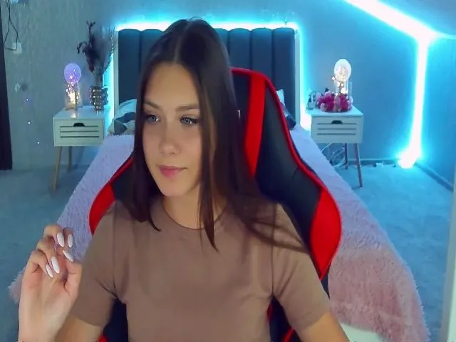 Live sex webcam photo for ReginaVin #262670875