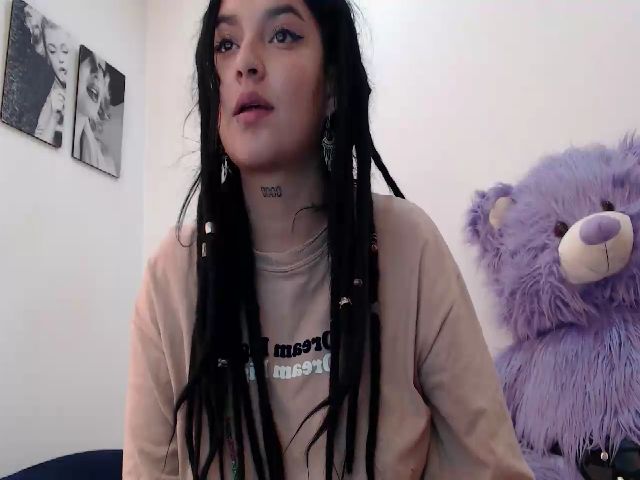 Live sex webcam photo for NinaFeliu #258761667