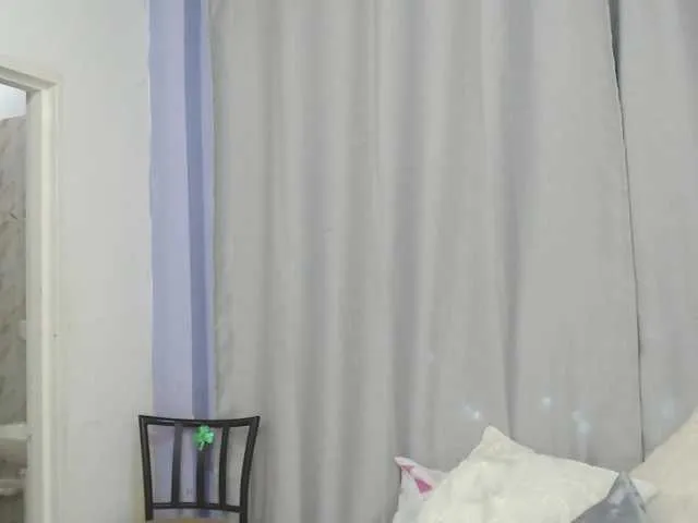 Live sex webcam photo for MAJO-SAENZ #241251613