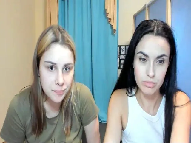 Live sex webcam photo for PolliMilk #252442293