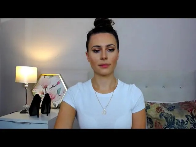 Live sex webcam photo for CharlotteLOV #255857677