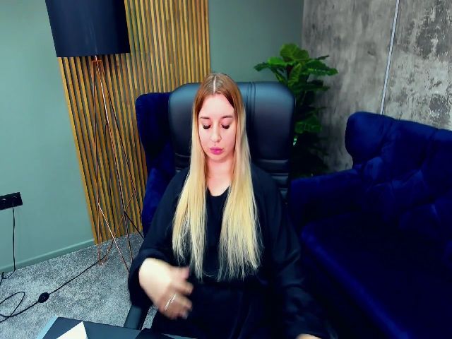 Live sex webcam photo for BootyPam #261134858