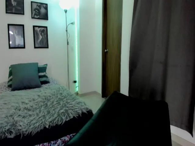Live sex webcam photo for Juanabrau #254115781