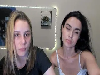 Live sex webcam photo for PolliMilk #251831402