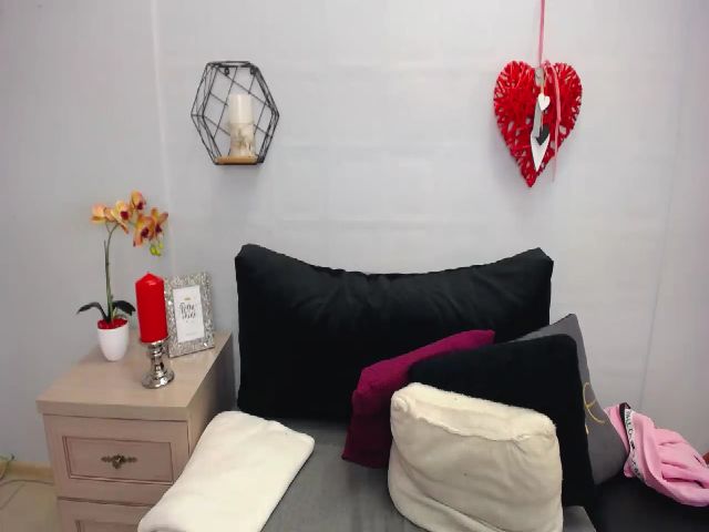 Live sex webcam photo for LaylaFantasy #265610799