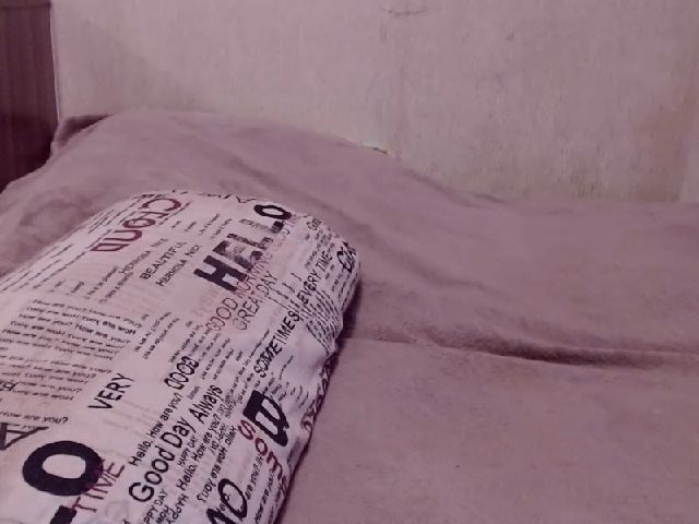 Live sex webcam photo for AndreaBlondy #262764162