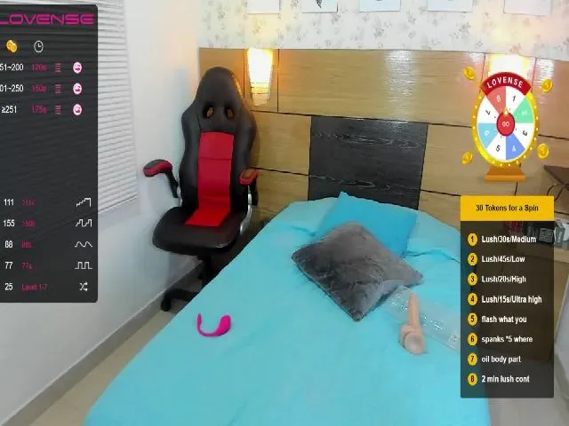 Live sex webcam photo for Kloemss #261390818