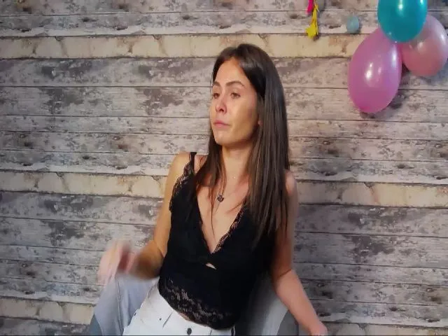 Live sex webcam photo for Naiadde #253426626