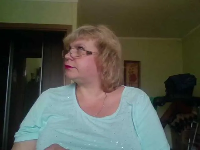 Live sex webcam photo for LOLA88888 #244235801