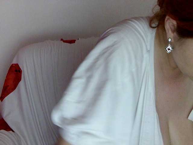 Live sex webcam photo for sweetkyssy #250334176