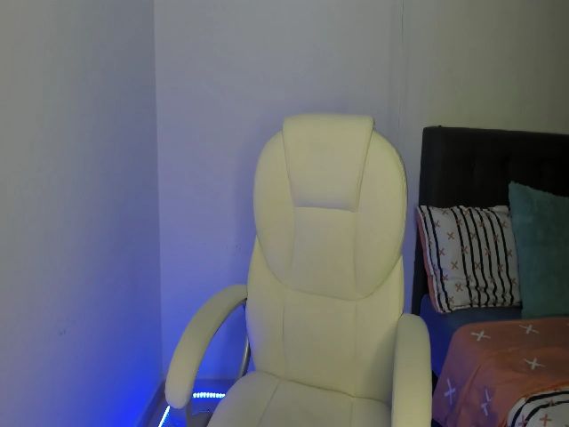 Live sex webcam photo for SalemJimenez #252973322