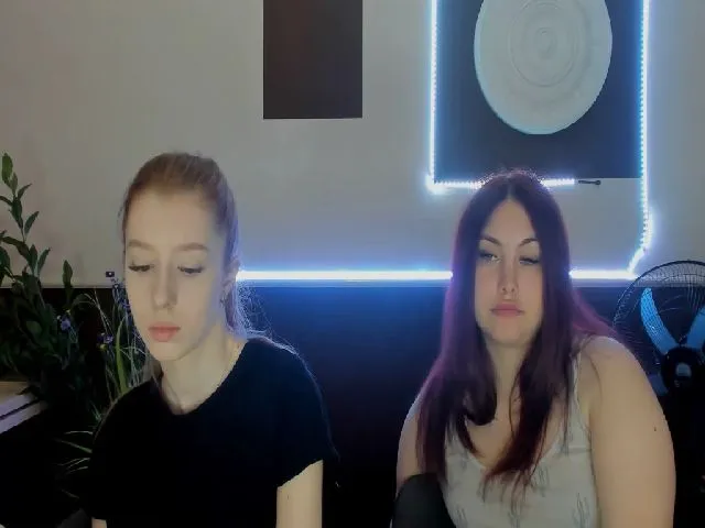 Live sex webcam photo for BeautiAmber #253326369