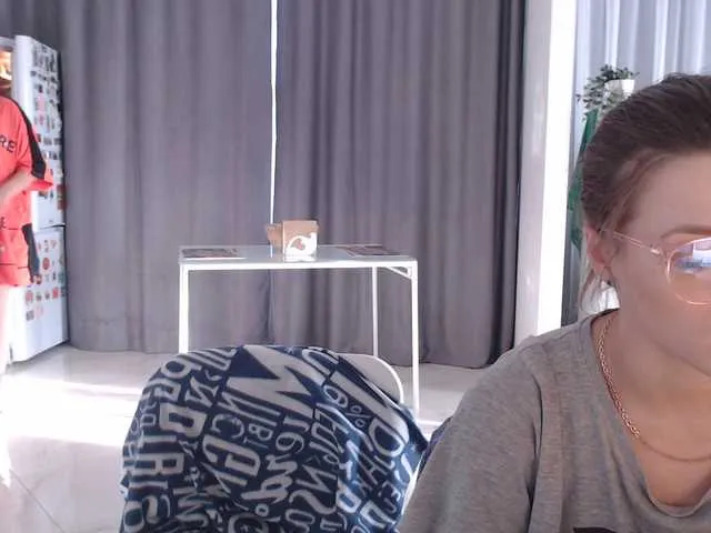 Live sex webcam photo for BugaGirls #241112753