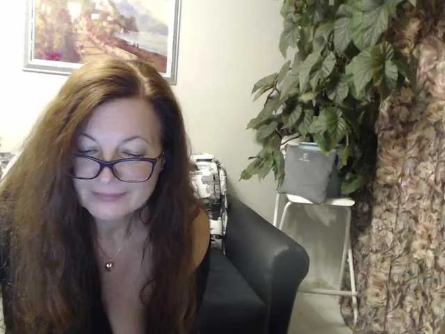 Live sex webcam photo for HelenBerg #263981515