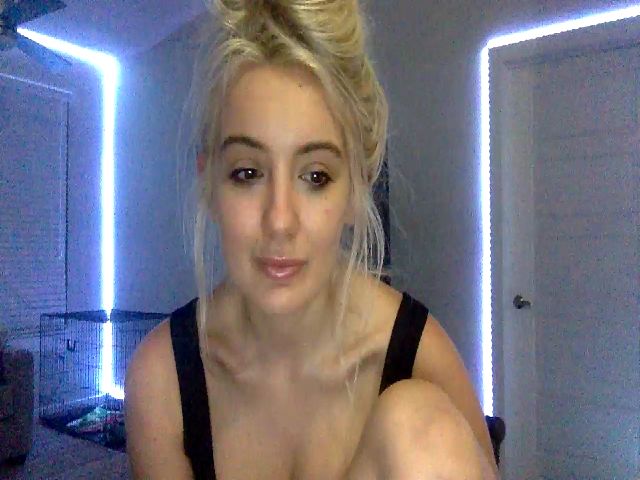 Live sex webcam photo for Sammy_gray #262012153