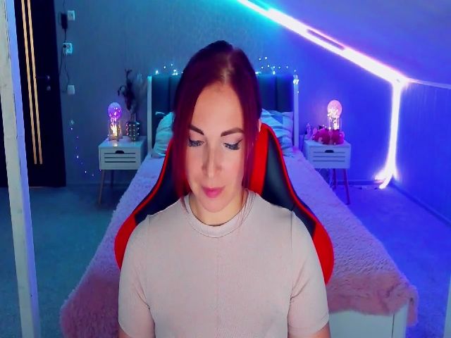 Live sex webcam photo for Red_Catty #259148781