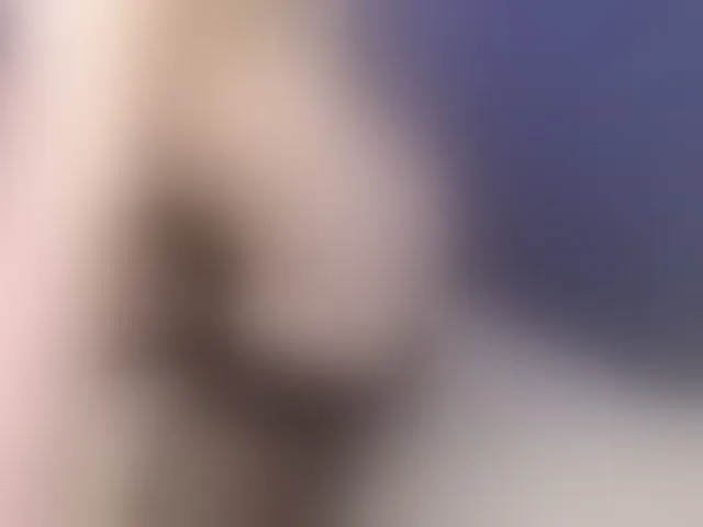 Live sex webcam photo for -EliSwan- #241708845