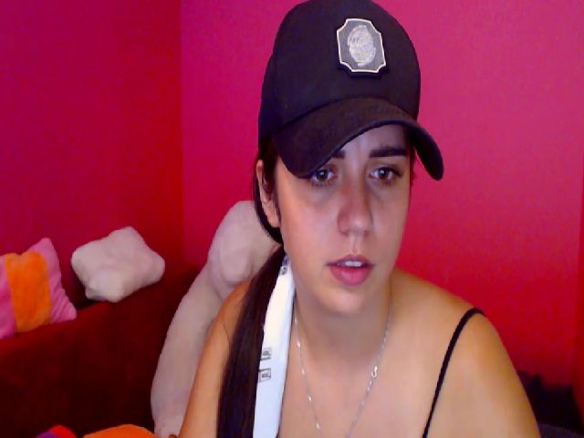 Live sex webcam photo for JordanFrank #262578270