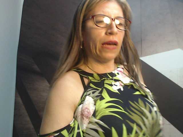 Live sex webcam photo for maturehot-1 #241437744