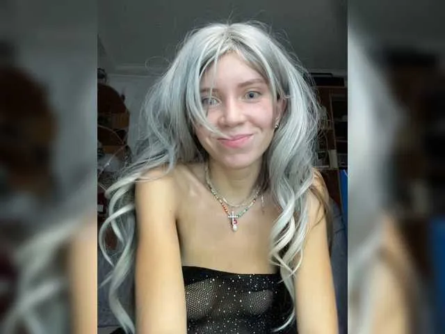 Live sex webcam photo for kika-Co #262392624
