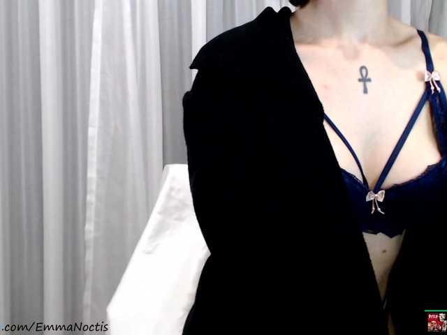 Live sex webcam photo for EmmaNoctis #241423323