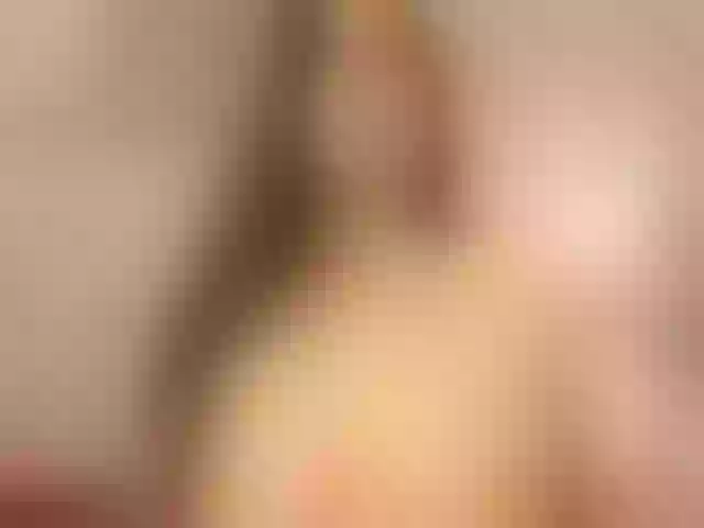 Live sex webcam photo for LittleSoffi #241337404