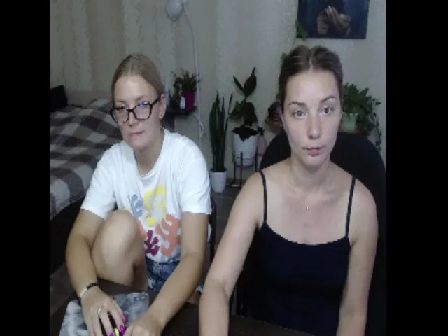 Live sex webcam photo for UrBlack_Kitty #253702183