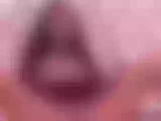 Live sex webcam photo for AngelaMyst #287940042