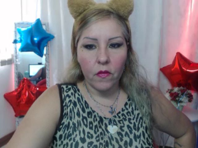 Live sex webcam photo for BriannaOneal #252901490