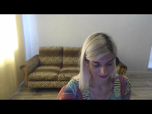 Live sex webcam photo for SexyBeatriice #256198591
