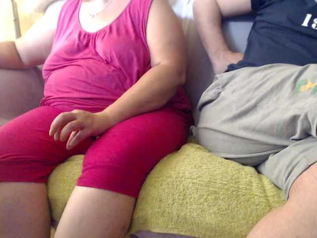 Live sex webcam photo for PaarHotHot #247427305